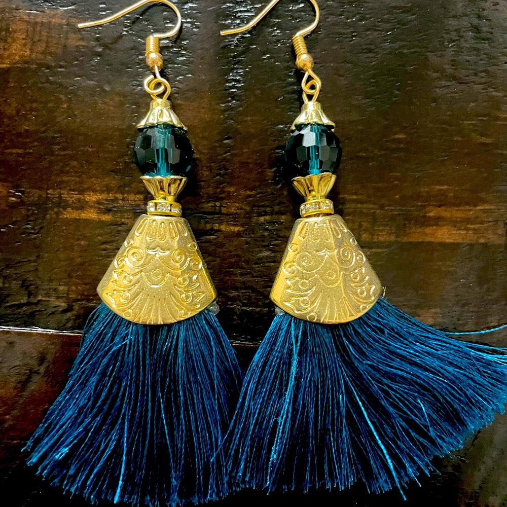For Free! Tassel Decord Drop Earring